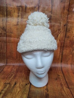 LEMON BEANIE HAT OS WHITE COZY AND WARM  LEMON COLLECTIONS 