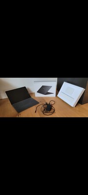 Microsoft Surface Laptop 2 8.Gen. Intel Core i5 Prozessor 256GB 8GB Go RAM black