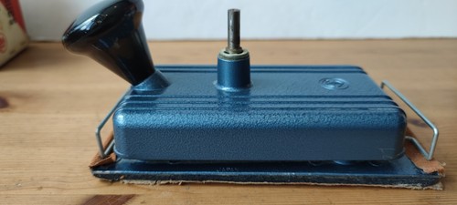 Lijadora oscilante ETC en caja carpintería genuina vintage - utilería/decoración - Imagen 3 de 11