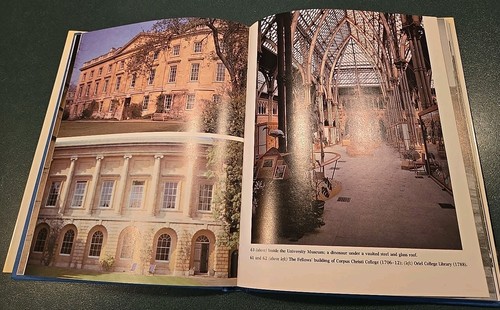 OXFORD AND CAMBRIDGE By Richard Gloucester & Hermione Hobhouse - Hardcover VG! - Foto 7 di 9