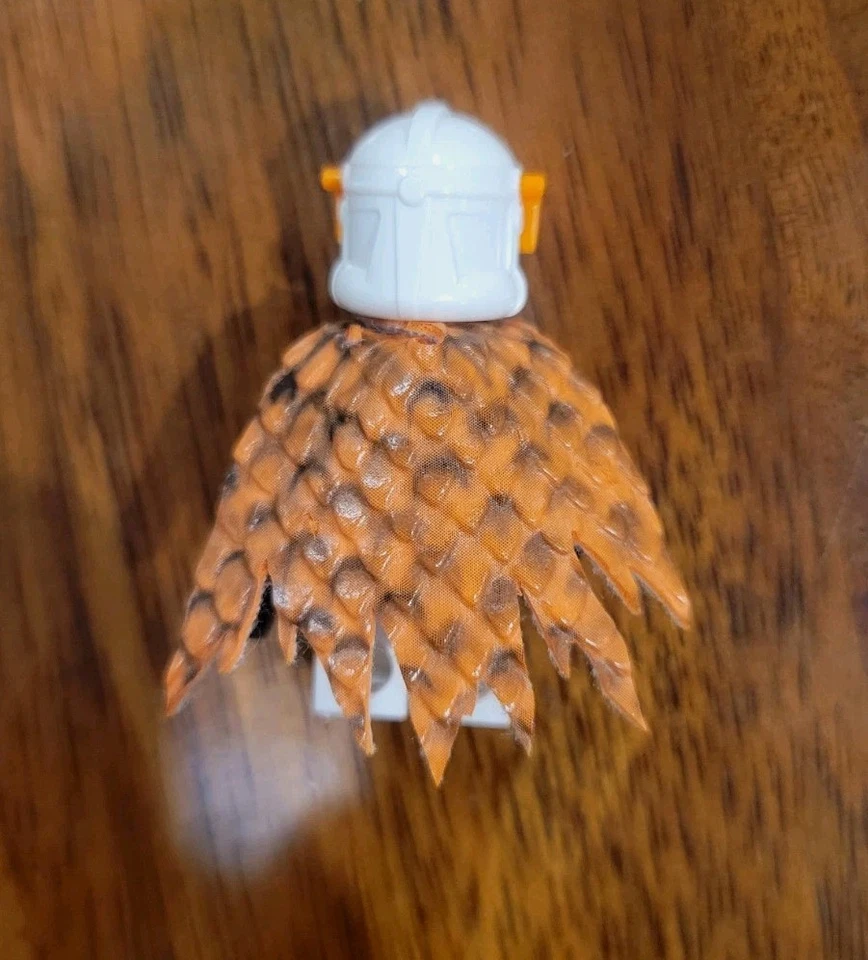 Lego Minifigura Capa Hecha a Medida - Minifigura SOLO CAPA - Imitación Piel de Serpiente (Dragón) Foto 2 de 4