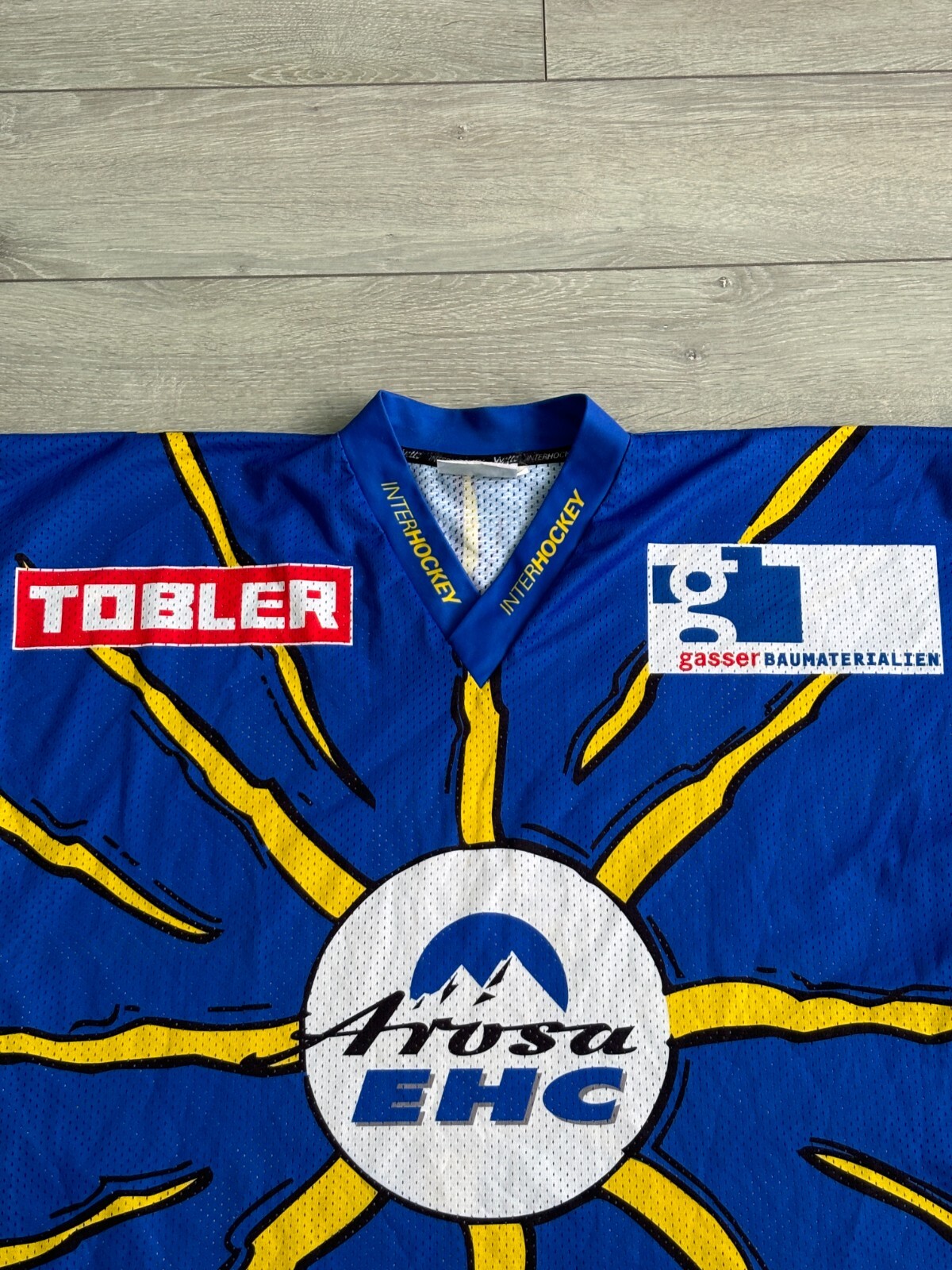 Picture 3 of 12