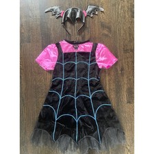 EUC Girls Disney Vampirina Disney costume size 3T/4T
