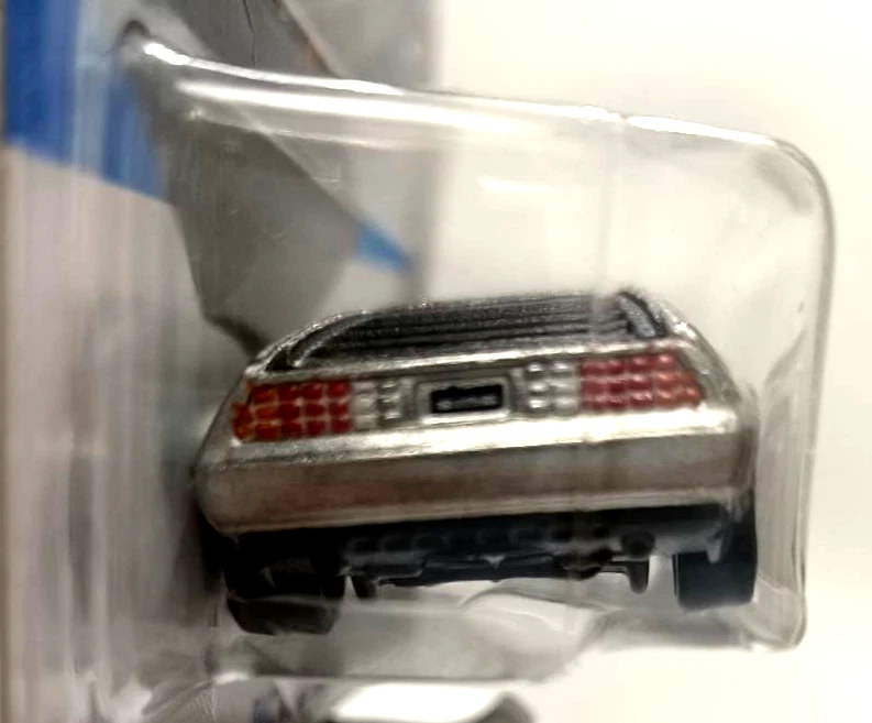 Hot Wheels ’81 DeLorean DMC-12 — HW роликовый металл — серебристый литой — 3/5 — 2024 - Изображение 4 из 4