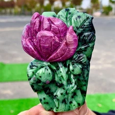 205G  Natural green Ruby zoisite (anylite) crystal Carving lotus flowers