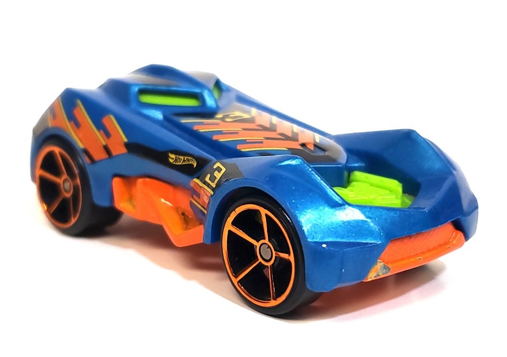 2014 Mattel Hot Wheels RD-03 Die Cast Model Race Car