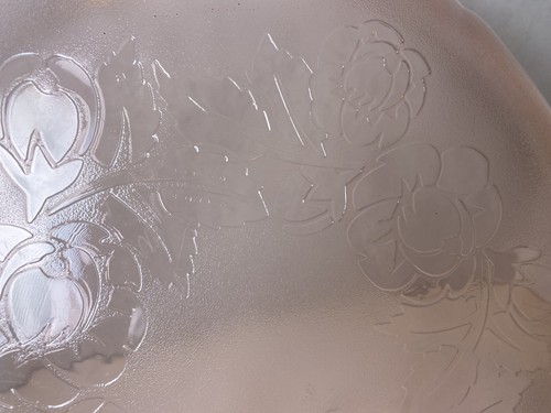 Vintage Arcoroc Rosaline 12 1/2” Pink Platter With Roses ~ Made In France - Picture 4 of 5