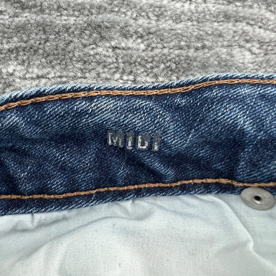 Aeropostale Jean Shorts Size 0 Womens Midi Cuffed Medium Wash Denim Blue - Image 4 of 4