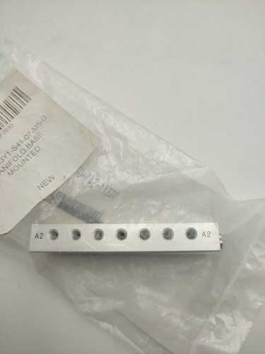 SMC SS3Y1-S41-07-M5-Q MANIFOLD BASE MOUNTED - Picture 2 of 5
