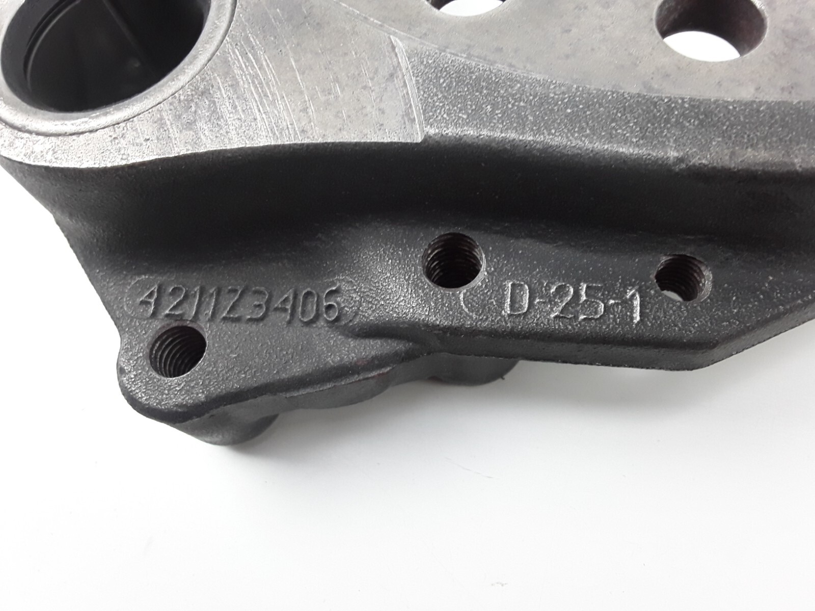 INTERNATIONAL 1691825C91 SPIDER BRAKE WITH BUSHING AND SEAL 2A 