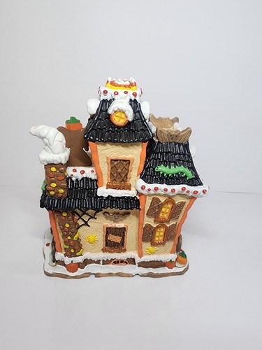 Casa de pueblo de Halloween Lemax Sugar N Spice Not So Nice Manor - Imagen 5 de 7