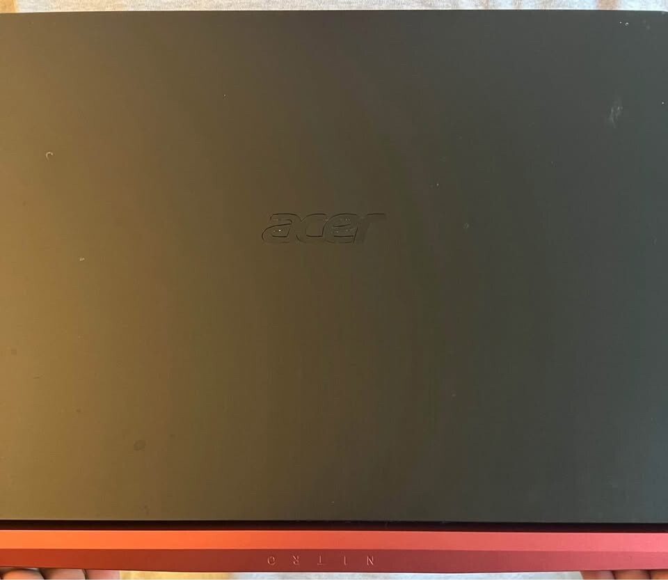 Acer Nitro 5 Powerful Gaming Laptop for High-Performance Play-image