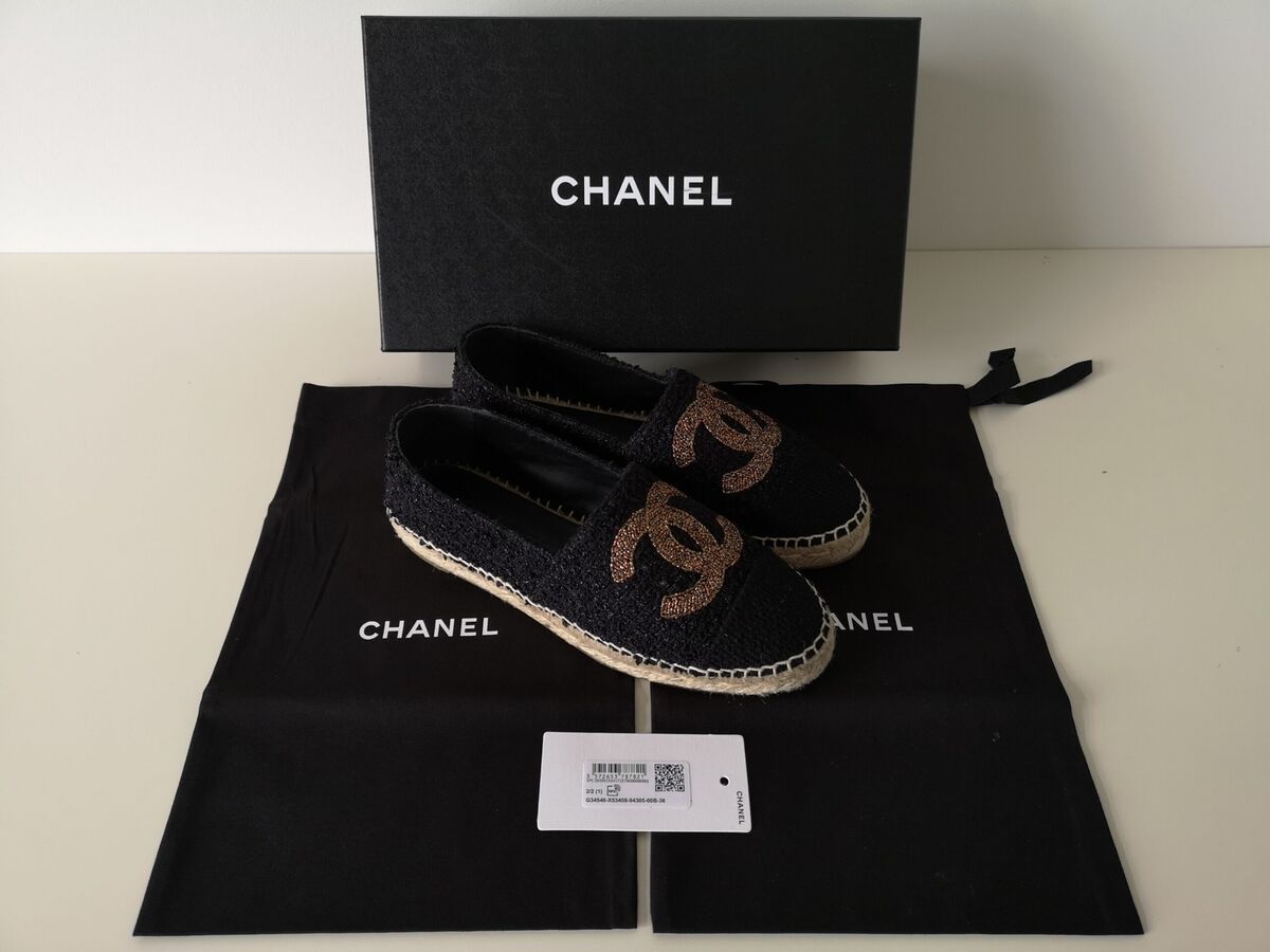 NIB AUTH CHANEL Black Gold Tweed Grosgrain CC Logo NIB AUTH CHANEL Black Gold Tweed Grosgrain CC Logo