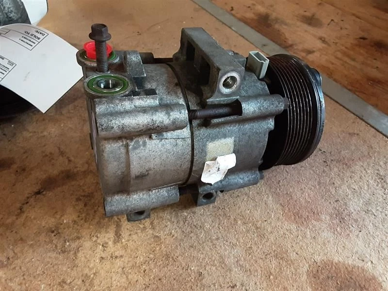 Compresor de aire acondicionado compatible con 97-02 EXPEDITION 219739 Foto 3 de 4