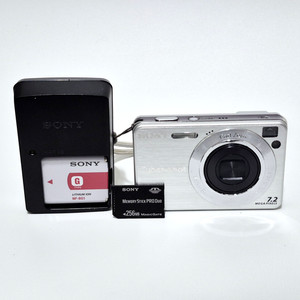 Appareil Photo Sony Cyber-shot DSC-W120 7.2MP Compact – Fonctionne + Chargeur
