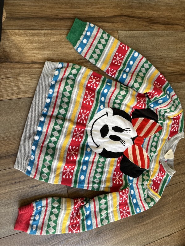 Disney store girl's sweater family christmas Minnie Mouse sweater Size 7/8