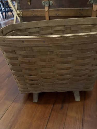 Vintage 1985 Longaberger Footed Magazine Basket w/ Swing Handle - Picture 5 of 10