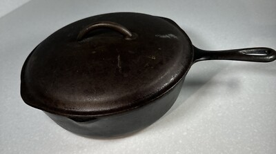 Vintage No. 8 Cast Iron Skillet w/No. 8 Lid 10 5/8