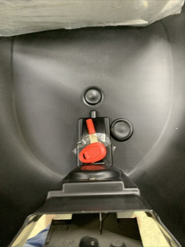 KAWASAKI Topcase 29 Liter Nos With All Mounting Hardware By Givi? - Picture 6 of 7