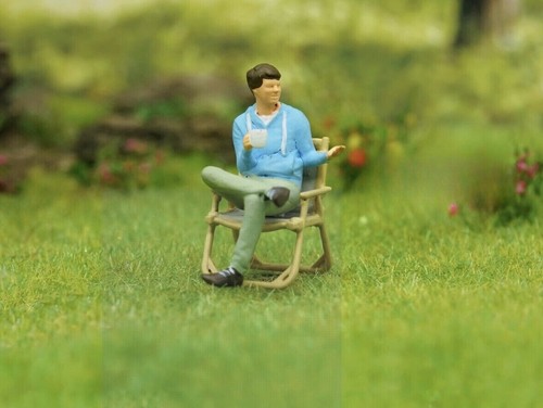 EY 1:64 Painted Figure Model Miniature Diorama Camping Outdoor Picnic BBQ - Picture 20 of 40