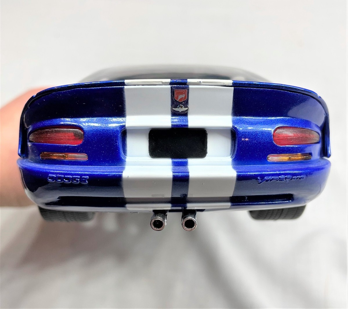 Maisto 1996 Dodge Viper GTS Indy 500 Pace Car 1:18 Scale Diecast