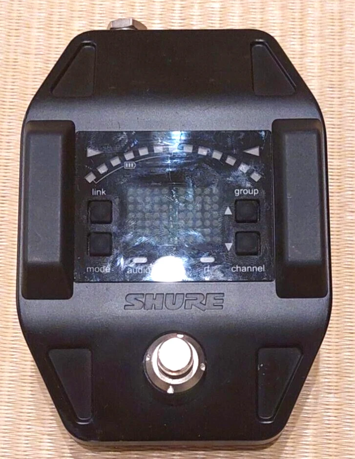 Shure GLXD16 Digital Wireless Guitar Pedal System USED Very good