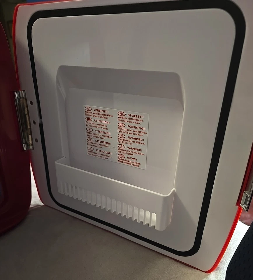 Koolatron KWCXJ-6 Coca Cola Personal Cube Compact Refrigerator Parts Only - Image 3 of 4