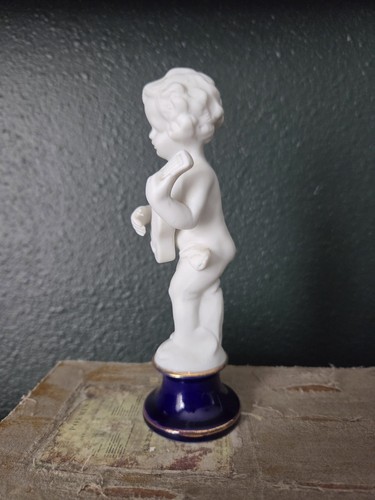 Vintage 6.5" Porcelain Bisque Cherub Playing Lute w/ Cobalt Blue Gold Base - Picture 4 of 9