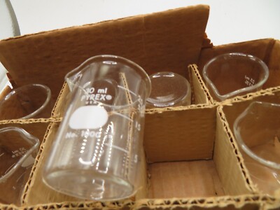 CORNING PYREX Glass 30ml Graduated Griffin Beaker w/ Pour Spout 1000-30 bx 12