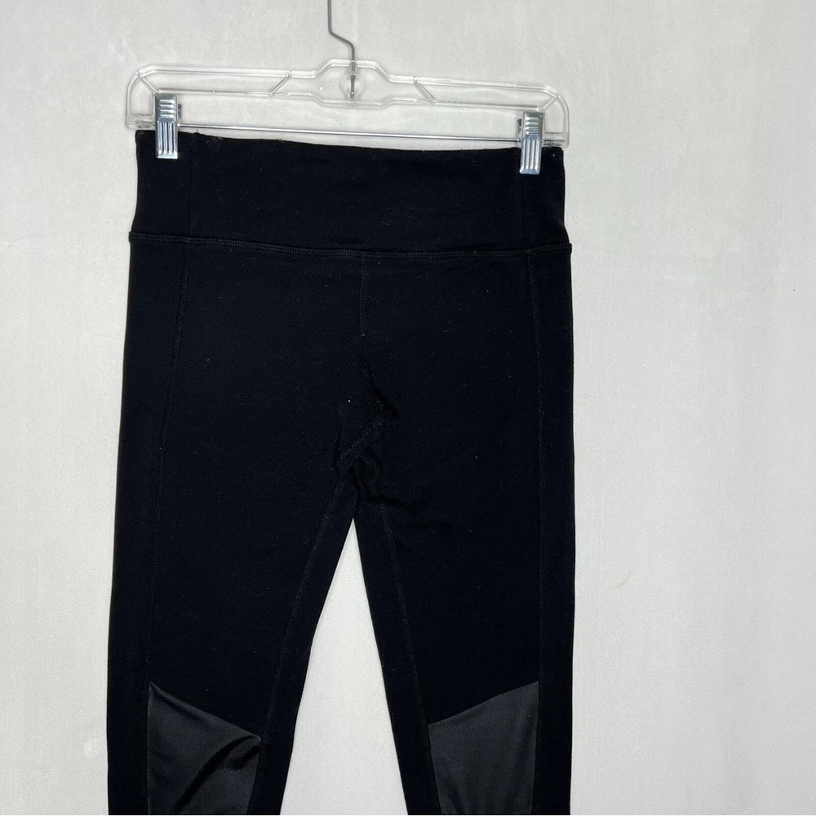 alo-yoga high waisted moto leggings
