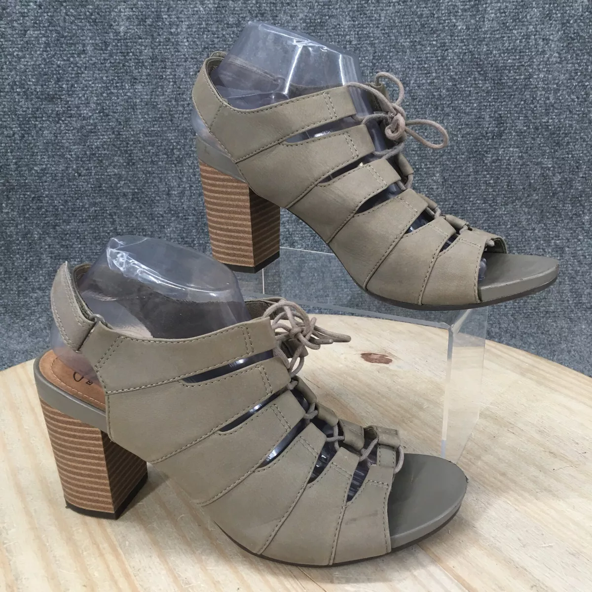 Clarks clearance grey heels