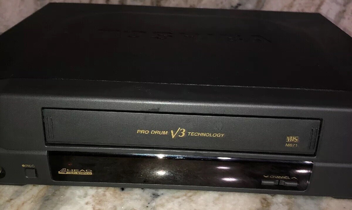 TOSHIBA 4-HEAD VHS VCR MODEL M-671-TESTED-RARE VINTAGE COLLECTIBLE