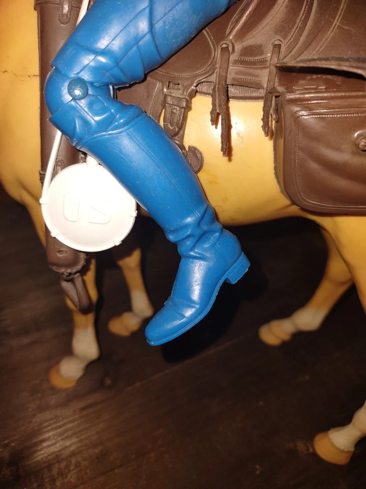 Vintage 60s Marx Thunderbolt Horse Complete Gear & General Custer Rider. Nice  - Image 4 of 4