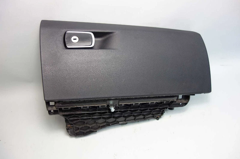 2012-2017 BMW F30 3-Series F32 внутренний перчаточный ящик в сборе с защелкой черный винил - Изображение 2 из 4