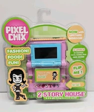 2006 Mattel Pixel Chix 2-Story House W/ Rooftop Swimming Pool Pink Blue New