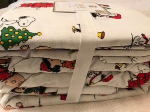 pottery barn peanuts sheets