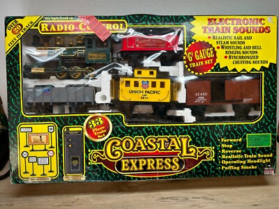 Vtg 1999 EZTEC Coastal Express Radio Controlled Train Set Tested