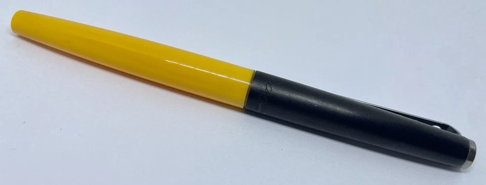 Pluma Estilográfica Carrera COMO NUEVA MONTBLANC - M - Plumín Mediano - Alemania - Pluma Escolar Foto 3 de 4