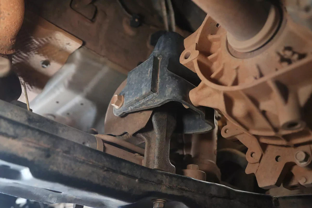 A vehicle's transmission and transmission mount.