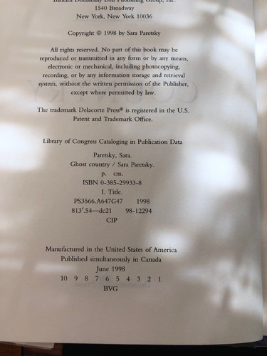 A V. I. Warshawski Novel: Blood Shot Signed by Sara Paretsky Plus 5 1st Edition - Picture 9 of 12