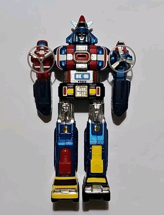 Vintage 1982 Voltron Robot Transformer Dairugger GB-73  Die-cast Action Figure