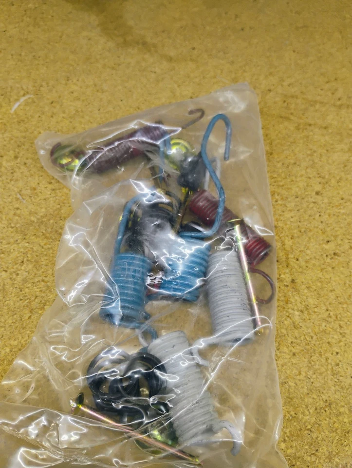 80-97 适合日产 Datsun 720 拾音器五十铃部队后鼓硬件 F107578 — 第 4/4 张图片