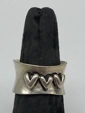 Sterling Silver Three Raised Hearts Band Ring 8.0g