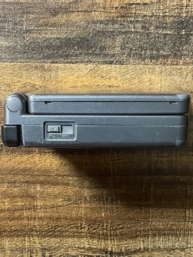 Nintendo Game Boy Advance SP Graphite AGS-101 w Charger, Plastic Case and Game - Picture 9 of 9
