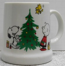 Ancienne tasse de Noël marron cacahuètes Snoopy & Charlie bel état 1977