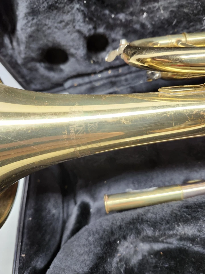 Trompeta de estudiante Roy Benson BTR-101 BB en estuche rígido PARA REPUESTOS  Foto 3 de 4