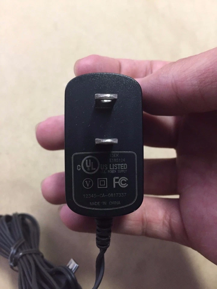 Cargador USB Motorola Negro - ¡ENVÍO GRATUITO! Foto 4 de 4