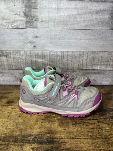 Kids Merrell Capra Bolt Low AC Waterproof Hiking Shoes 5M.