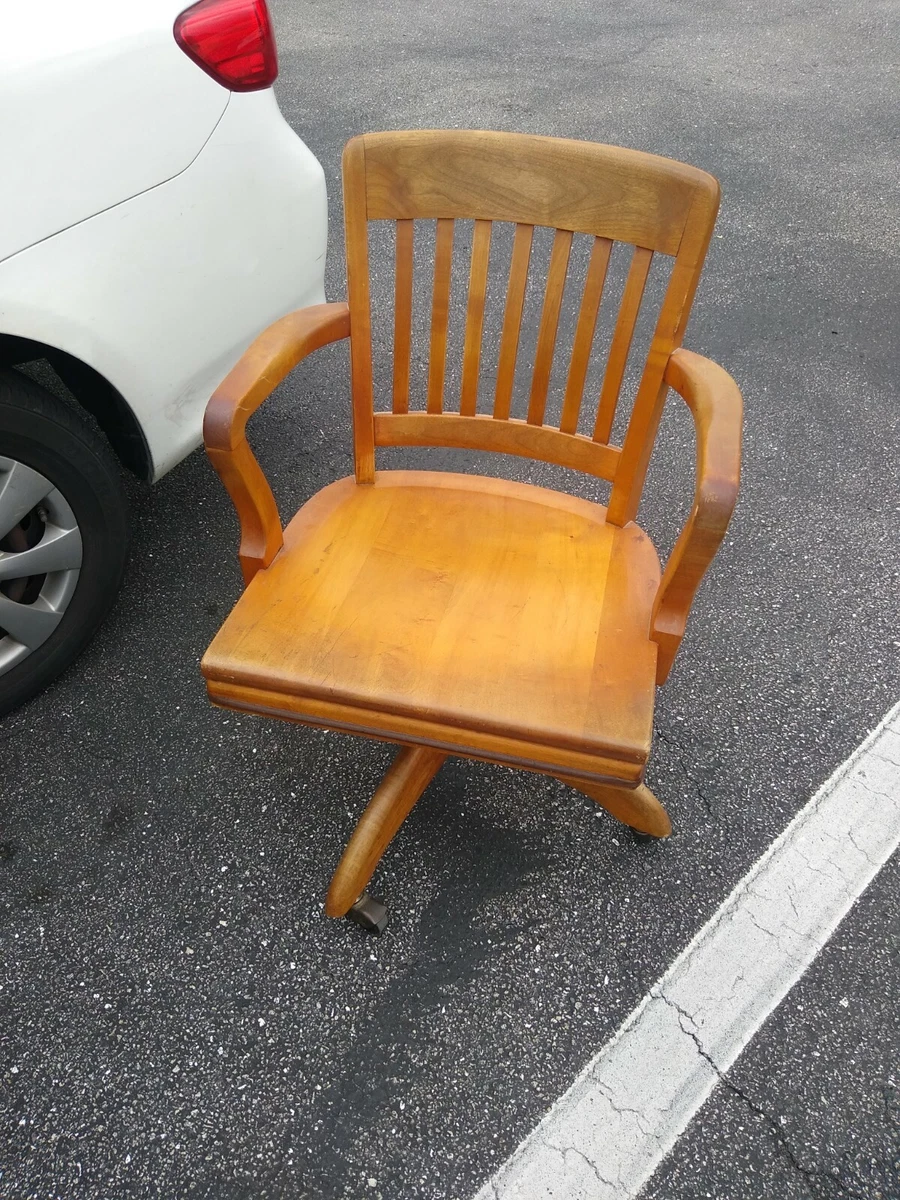 Vintage 2024 gunlocke chair