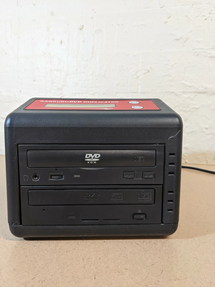 Kanguru DVD Duplicator - Input 110-220V - USB 2.0 with Power Cord - Image 3 of 4